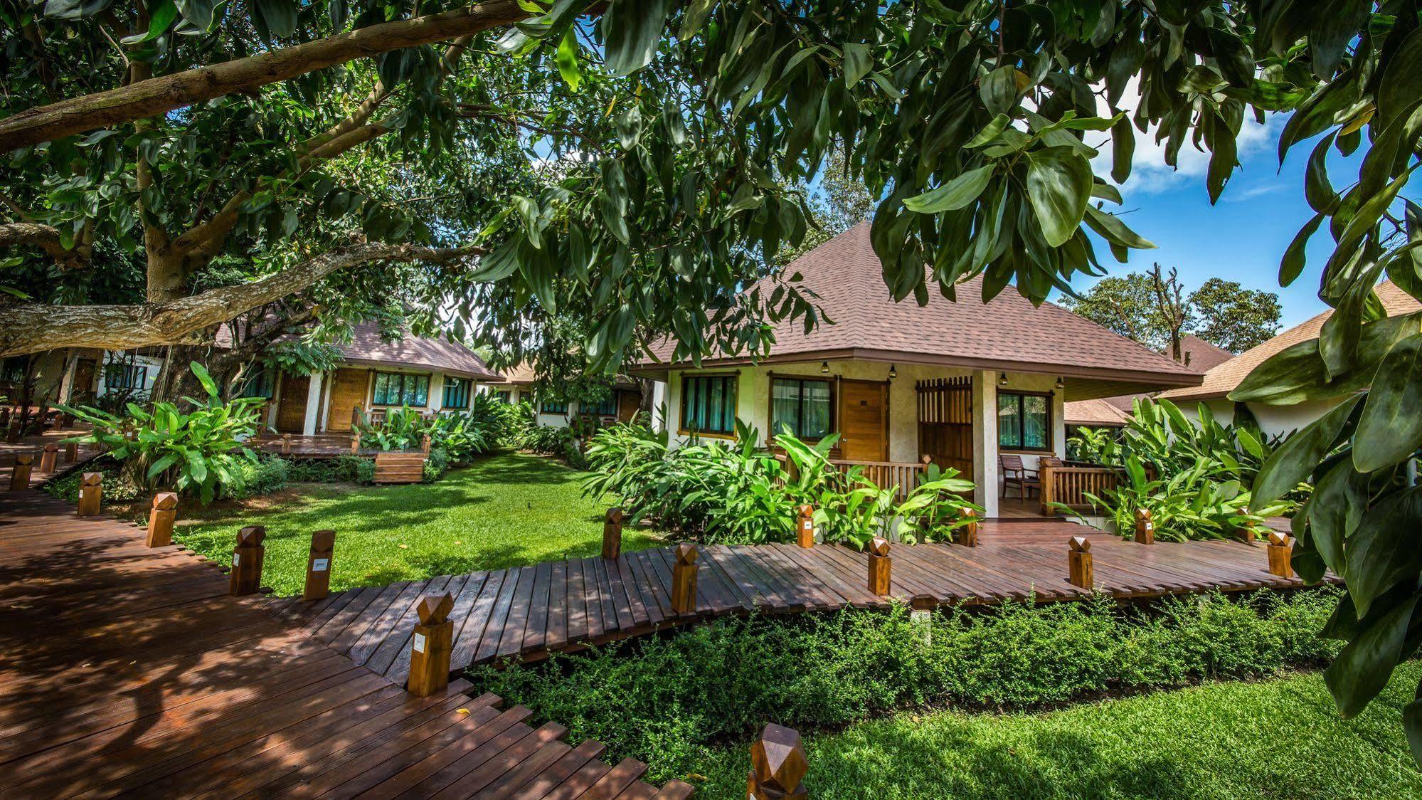 Naiyang Park Resort - Sha Extra Plus Nai Yang Exterior photo
